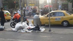 Las calles vueltas basurero 2