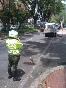 Policía impone multa utilizando tecnología