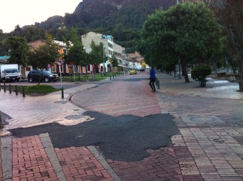 Tapan huecos a lo largo de Eje AMbiental