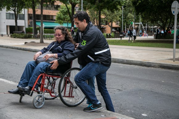 Foto: Roberto Escallón, La Ciudad Verde, CIDCCA invitó al público del Parque a vivir la ciudad en silla de ruedas